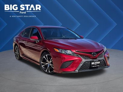 Used 2018 Toyota Camry SE w/ Convenience Package