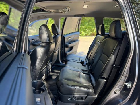 Used 2018 Honda Pilot Touring image 25
