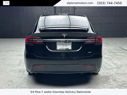 Used 2019 Tesla Model X 75D image 6