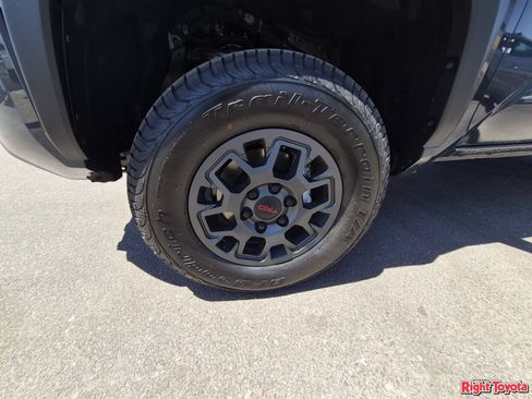 New 2026 Toyota Tacoma SR5 RWD image 11