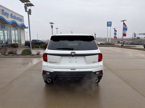 Used 2023 Honda Passport EX-L image 6