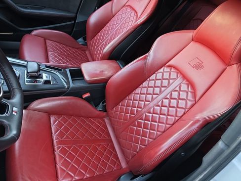 Used 2019 Audi S4 Premium Plus w/ Premium Plus Package image 33