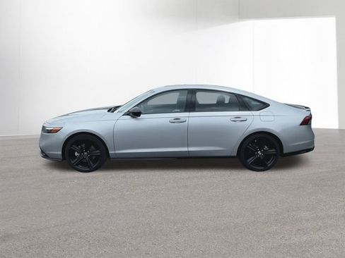 Used 2023 Honda Accord Sport image 5