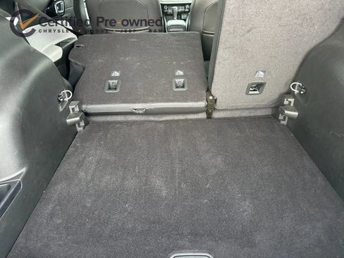 Used 2024 Jeep Compass Limited image 16