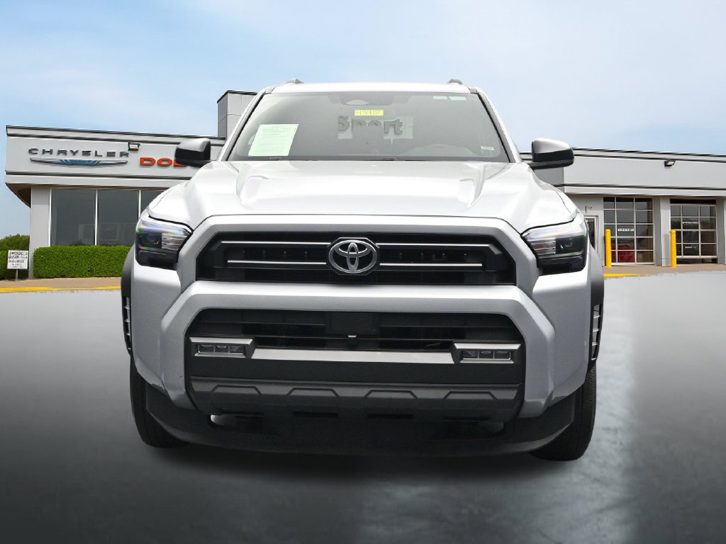 Used 2025 Toyota 4Runner SR5 AWD/4WD image 8