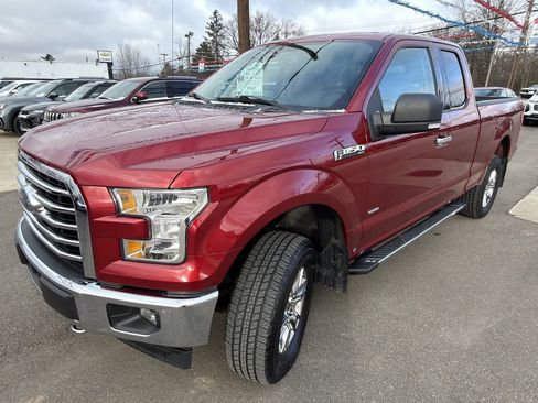 Used 2017 Ford F150 XLT w/ Equipment Group 302A Luxury image 11