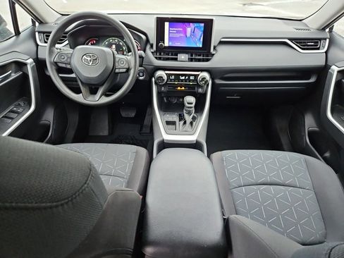 Used 2025 Toyota RAV4 XLE w/ Convenience Package FWD image 19