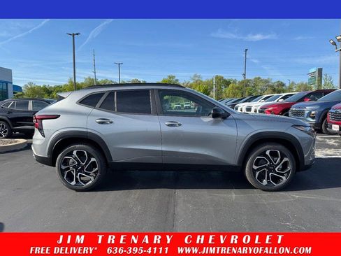 New 2026 Chevrolet Trax RS FWD image 1