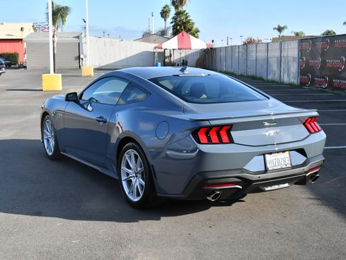 Used 2024 Ford Mustang GT Premium image 6