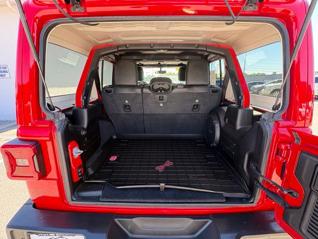 Used 2021 Jeep Wrangler Unlimited Sahara AWD/4WD image 31