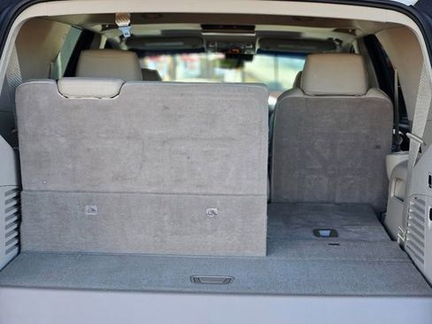 Used 2017 Cadillac Escalade Luxury image 31