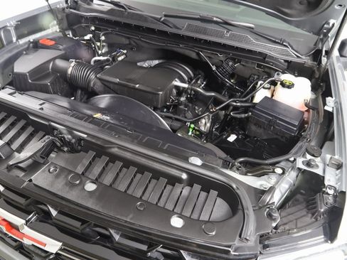 Used 2025 Chevrolet Silverado 2500 ZR2 image 21