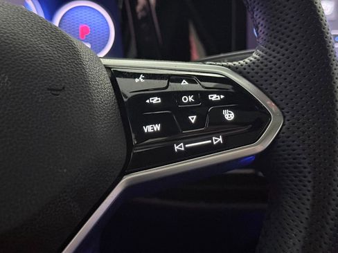 Used 2022 Volkswagen GTI SE w/ SE Leather Package FWD image 40