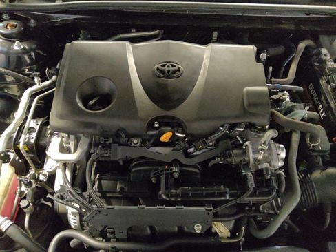 Used 2021 Toyota Camry SE w/ Carpet Mat Package (TMS) image 30