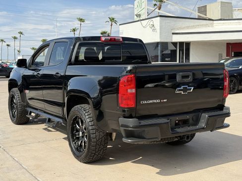 Used 2019 Chevrolet Colorado Z71 w/ Z71 Midnight Edition AWD/4WD image 8