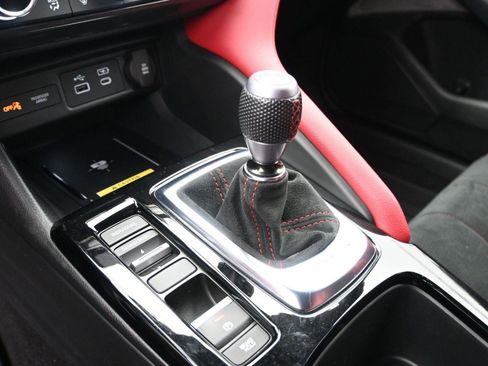 Certified 2025 Acura Integra Type S image 5