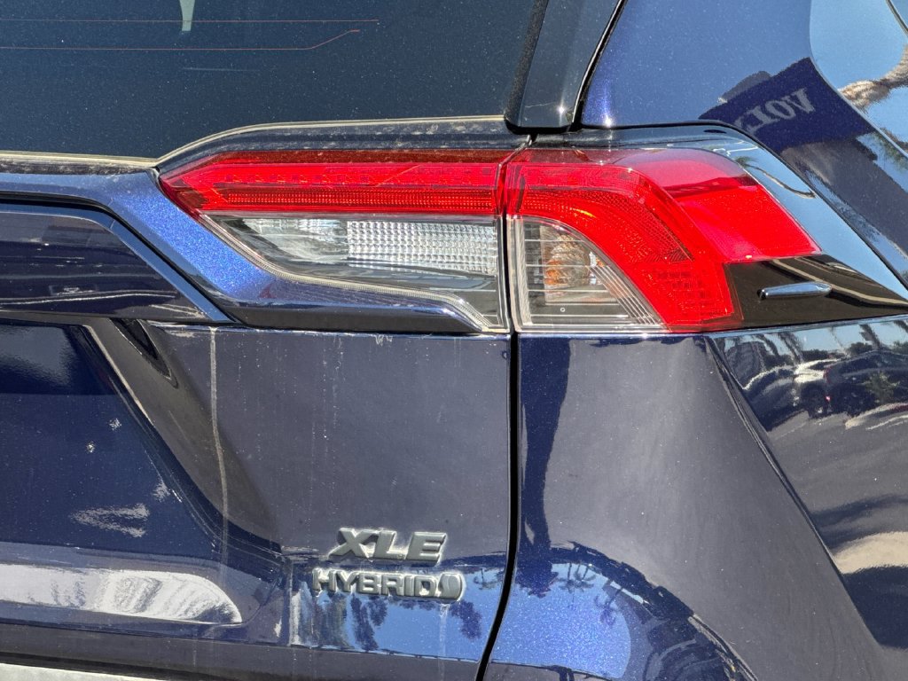 Used 2024 Toyota RAV4 XLE AWD/4WD image 25