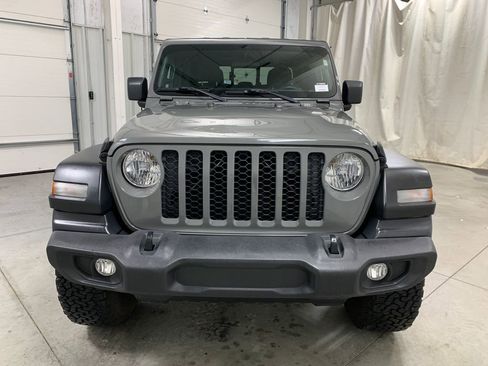Used 2020 Jeep Gladiator Sport w/ Quick Order Package 24S image 27