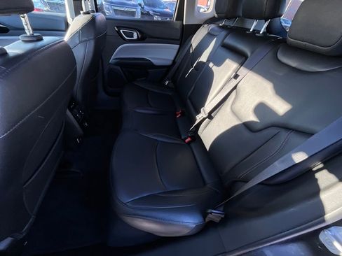 Used 2022 Jeep Compass Limited image 27