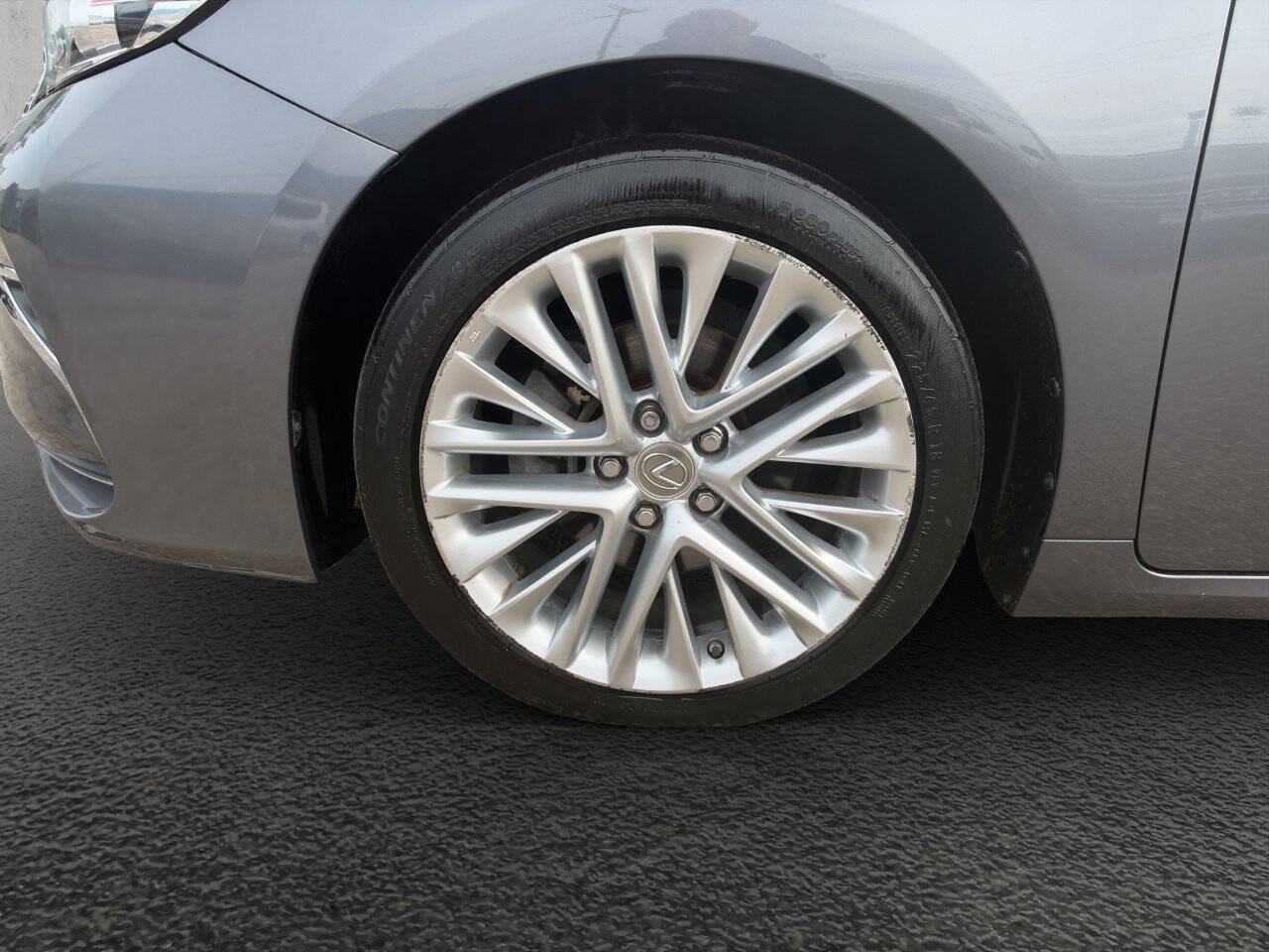 Used 2016 Lexus ES 350 w/ Ultra Luxury Package FWD image 20