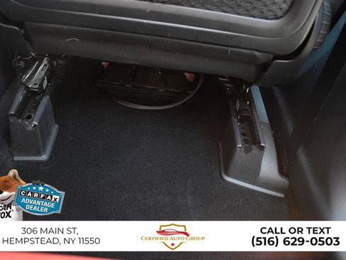 Used 2022 Mercedes-Benz GLB 250 4MATIC w/ AMG Line image 29