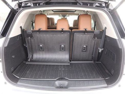 Used 2024 Nissan Pathfinder Platinum w/ Cargo Package image 9