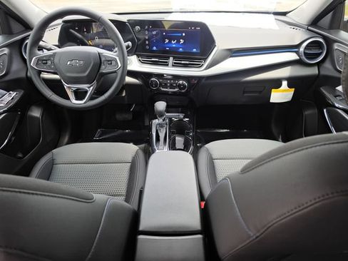 New 2026 Chevrolet Trax LT w/ Driver Confidence Package FWD image 14