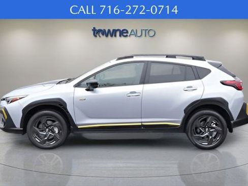 Used 2025 Subaru Crosstrek 2.5i Sport image 2