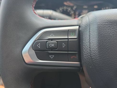Used 2025 Jeep Compass Trailhawk AWD/4WD image 21