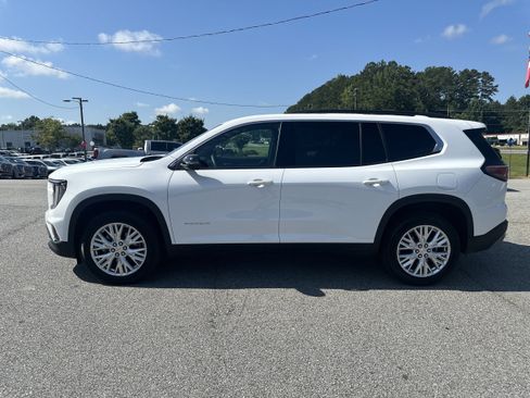 Used 2026 GMC Acadia Elevation w/ Elevation Premium Package FWD image 6