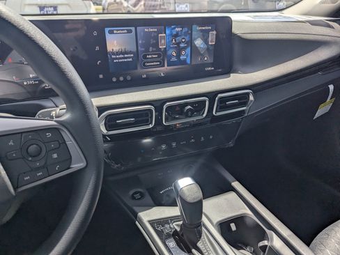 New 2026 Nissan Sentra SV w/ Floor Mat Package FWD image 11