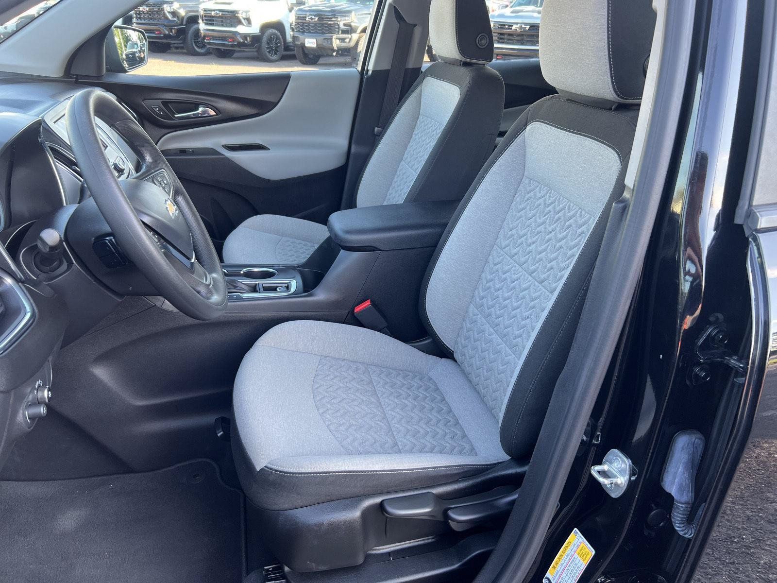 Used 2024 Chevrolet Equinox LS w/ Driver Confidence II Package AWD/4WD image 10