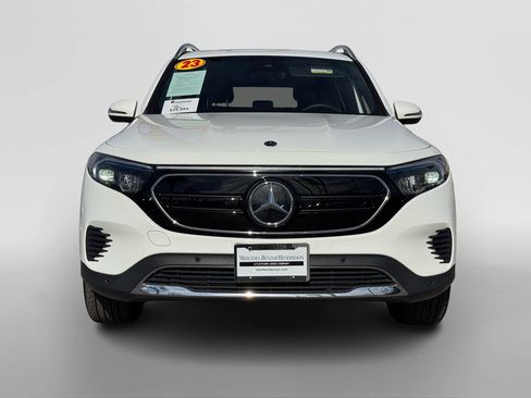 Certified 2023 Mercedes-Benz EQB 250+ w/ Exclusive Package image 8