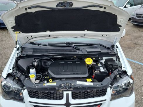 Used 2019 Dodge Grand Caravan GT image 39