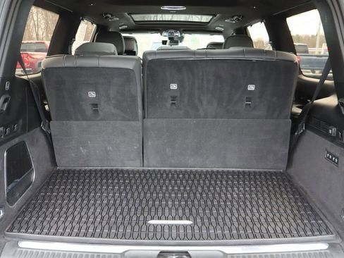 Used 2022 Jeep Grand Wagoneer Series III w/ Rear Seat Video Group 1 AWD/4WD image 40