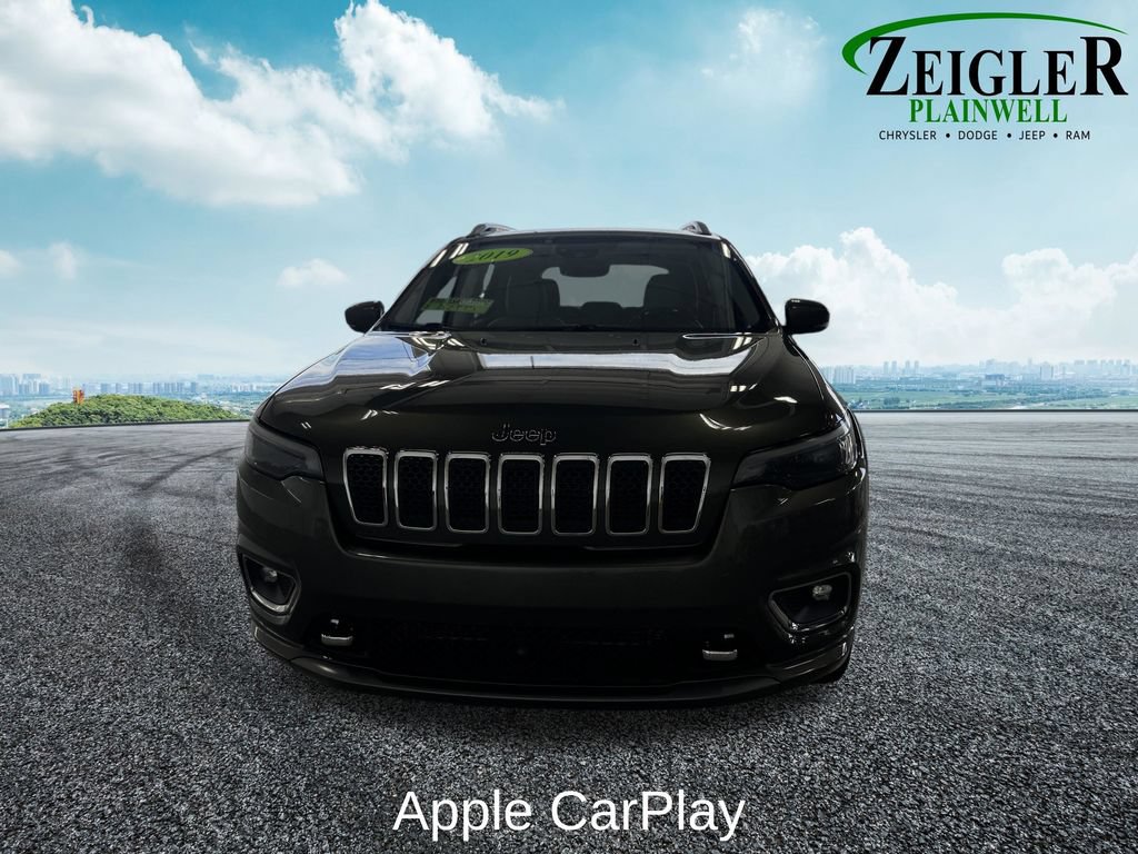 Used 2019 Jeep Cherokee Overland w/ Technology Group AWD/4WD image 9