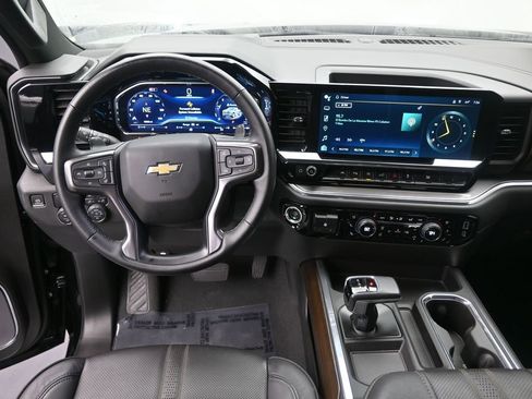 Used 2024 Chevrolet Silverado 1500 High Country image 14