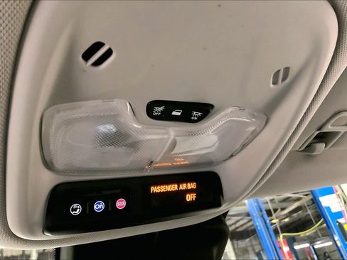 Used 2021 Chevrolet TrailBlazer LS image 35