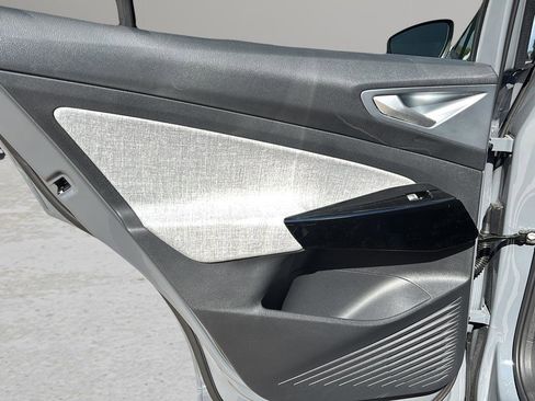 New 2026 Volkswagen ID.4 Pro RWD image 14