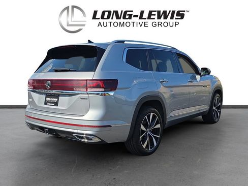 Certified 2024 Volkswagen Atlas SEL Premium R-Line AWD/4WD image 7