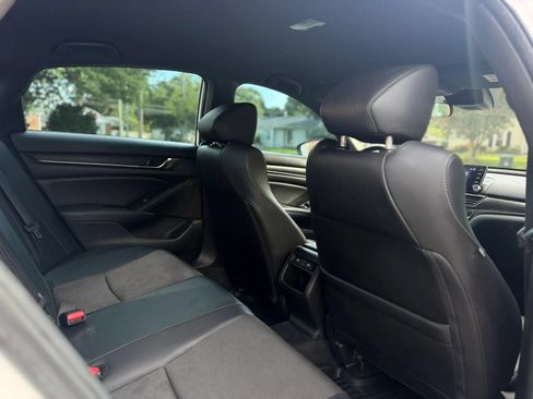 Used 2021 Honda Accord Sport image 13