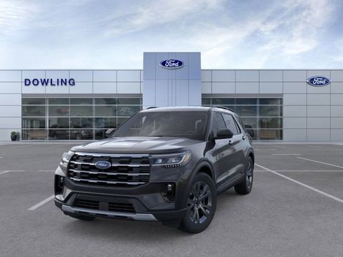 New 2026 Ford Explorer Active w/ Active Comfort Package image 2