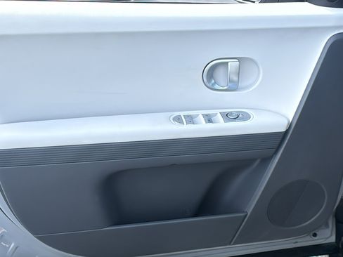 Used 2024 Hyundai Ioniq 5 SEL image 23