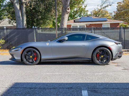 Used 2024 Ferrari Roma image 19