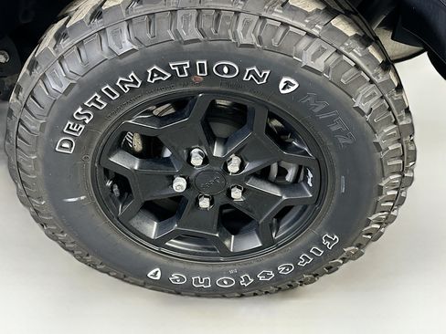 Used 2023 Jeep Wrangler Unlimited w/ Cold Weather Group AWD/4WD image 11