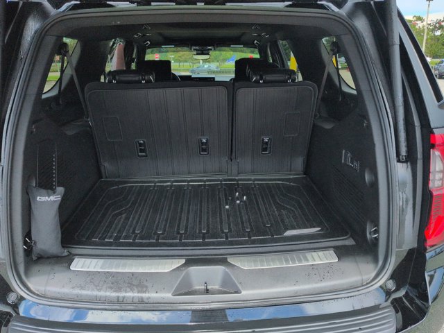 Used 2025 GMC Yukon XL AT4 Ultimate w/ LPO, Floor Liner Package AWD/4WD image 14