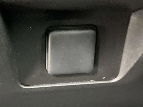 Used 2023 Chevrolet Tahoe RST w/ Luxury Package image 20