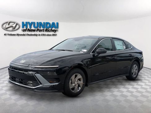 New 2026 Hyundai Sonata SE image 1