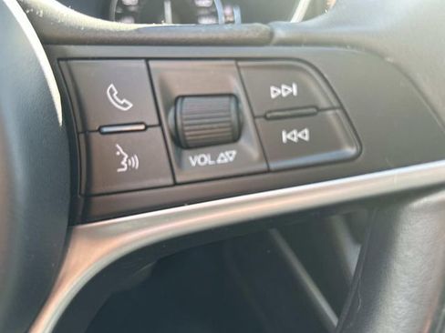 Used 2018 Alfa Romeo Stelvio Ti image 17