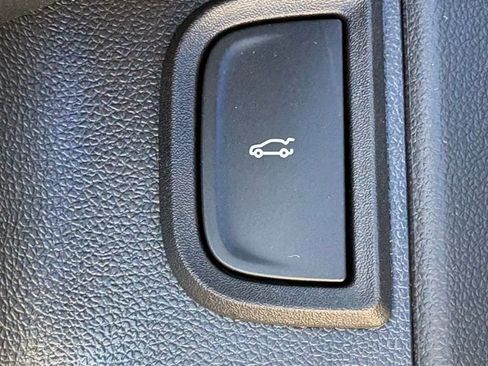 New 2026 Chevrolet Equinox ACTIV w/ Convenience Package III AWD/4WD image 32